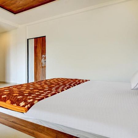 Aditya Hill View Inn Махабалешвар Экстерьер фото