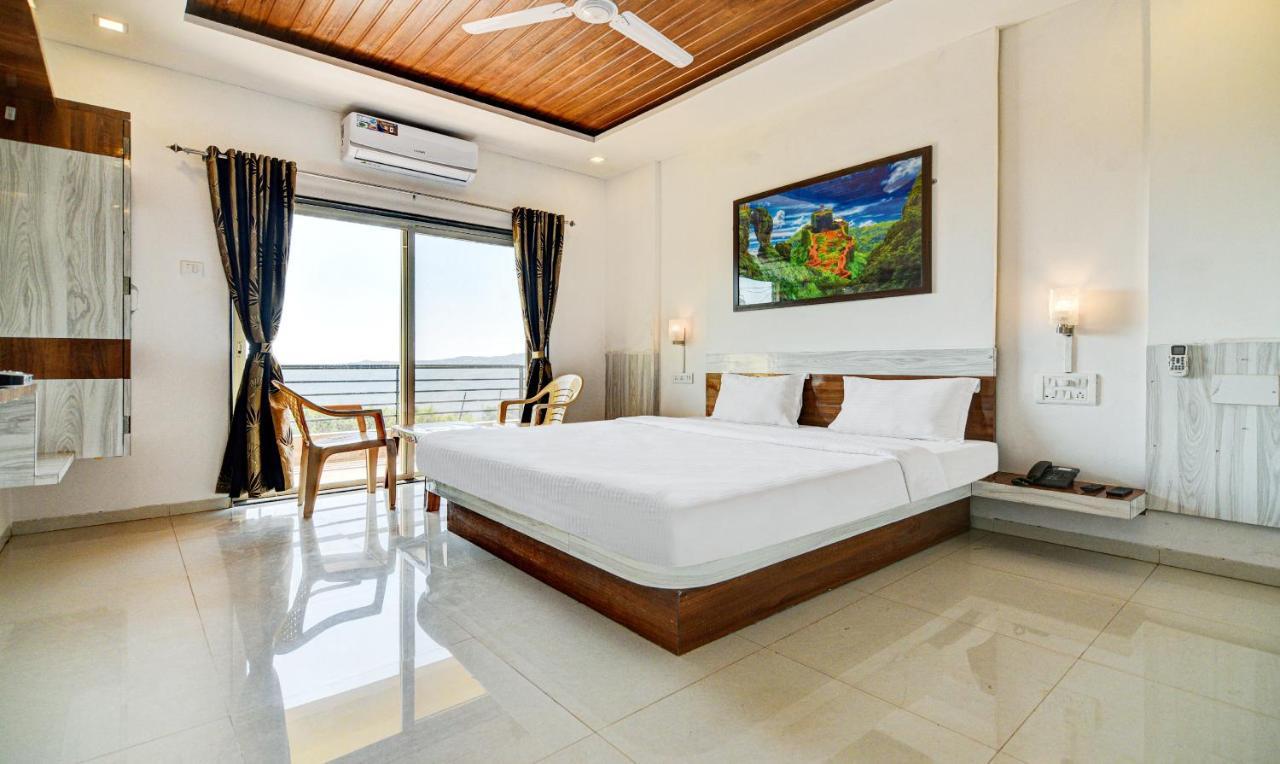 Aditya Hill View Inn Махабалешвар Экстерьер фото
